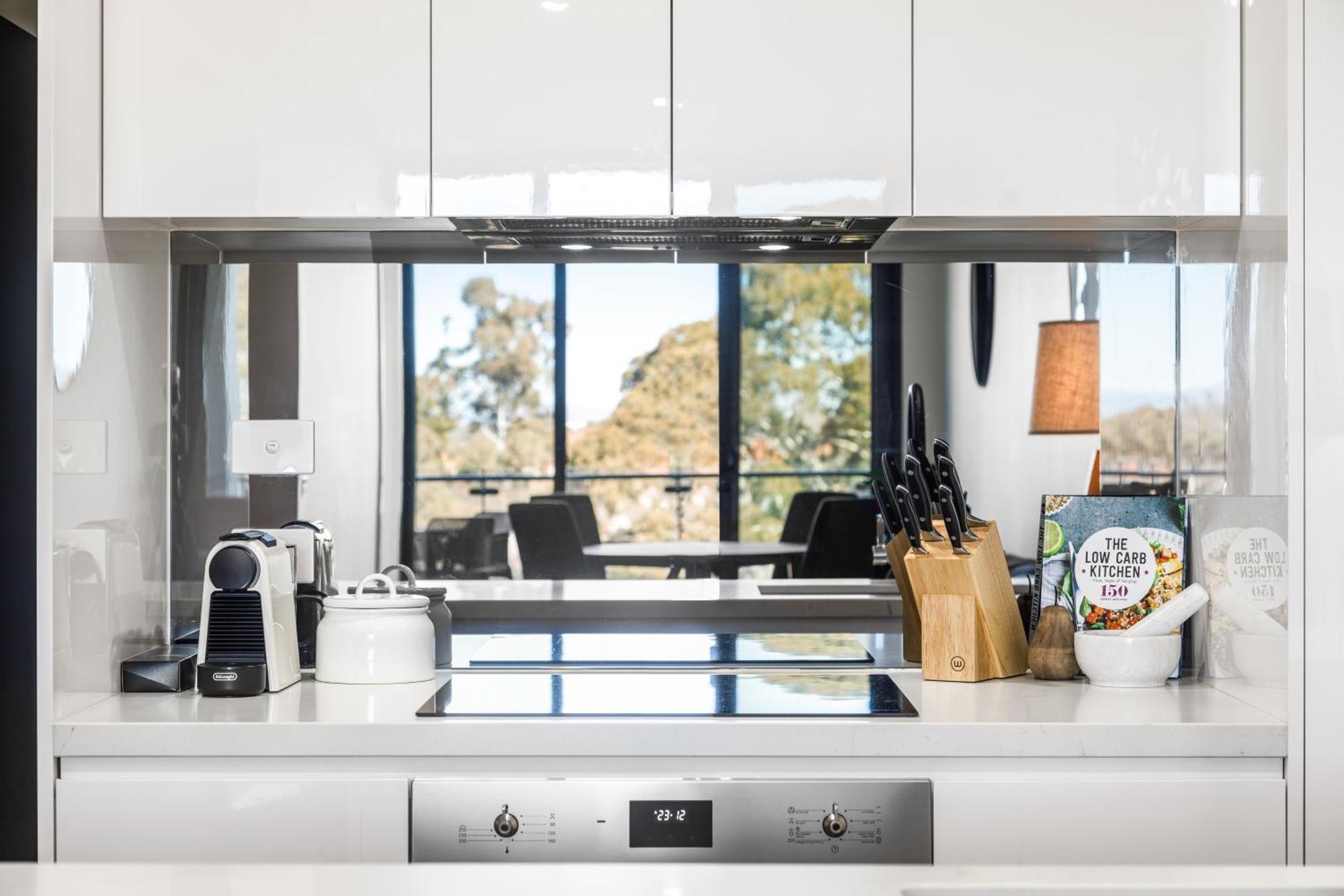 Founders Lane Apartments By Urban Rest Canberra Extérieur photo